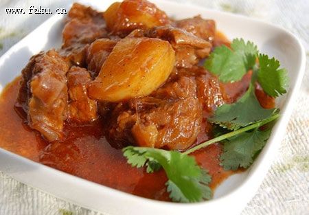土豆炖牛肉,秋冬季牛肉进补 补气又暖胃 土豆炖牛肉,秋冬季牛肉进补 补气又暖胃